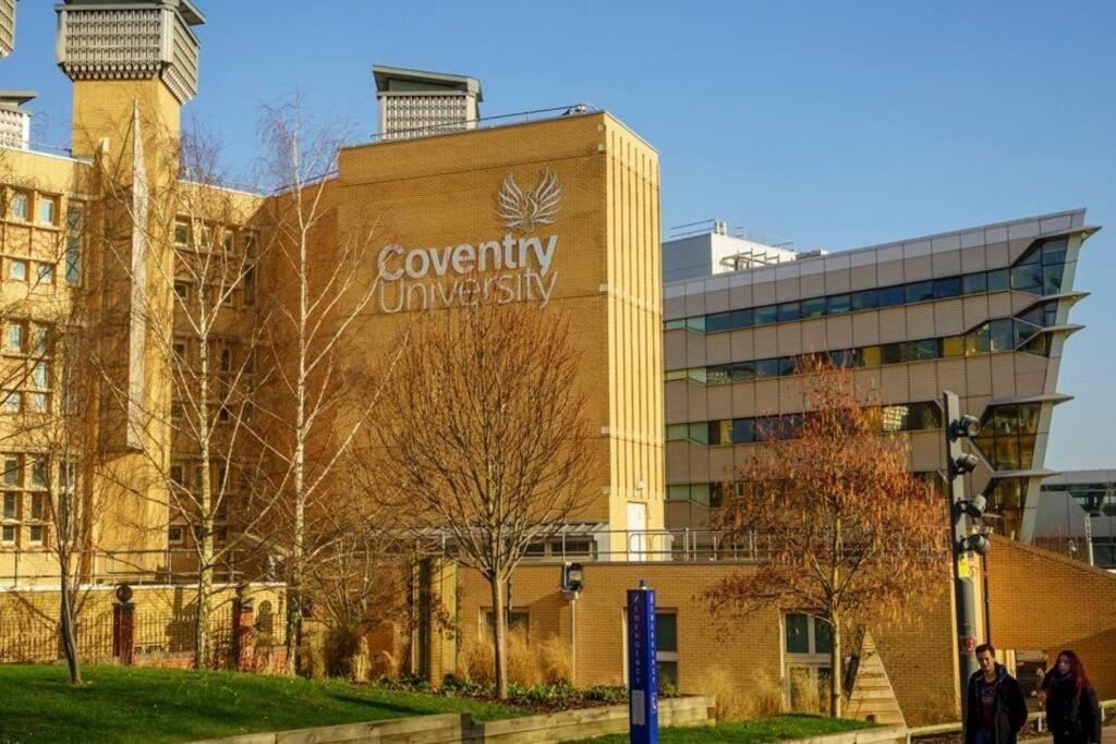 Homely 3 Bed Town House In Coventry City Centre Dış mekan fotoğraf