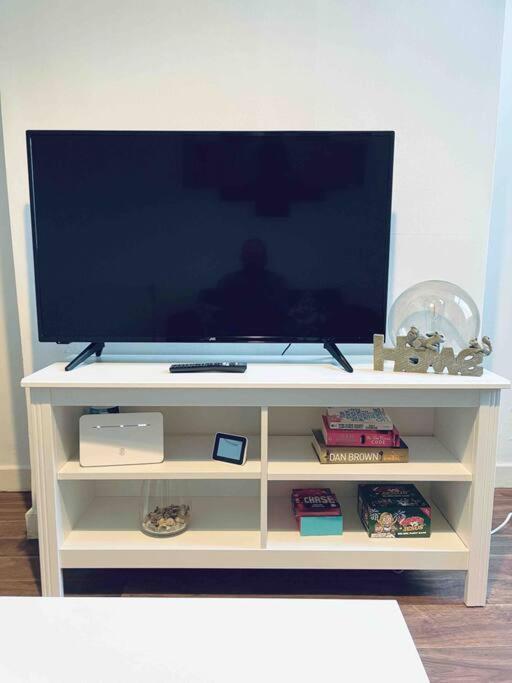 Homely 3 Bed Town House In Coventry City Centre Dış mekan fotoğraf